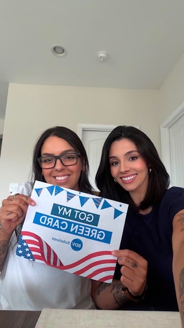 Larissa Nunes and Beatriz